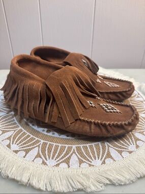MANITOBAH MUKLUKS Women's Beaded Moccasin Booties SUEDE LEATHER Brown Size 8